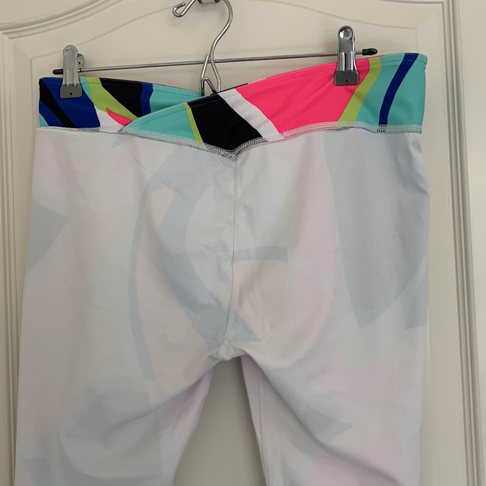 Fabletics leggings. - Picture 10 of 11